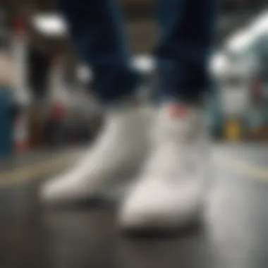 Innovative Cushioning Technology for Comfort Close-up view of the cushioning technology in Vans UltraRange White